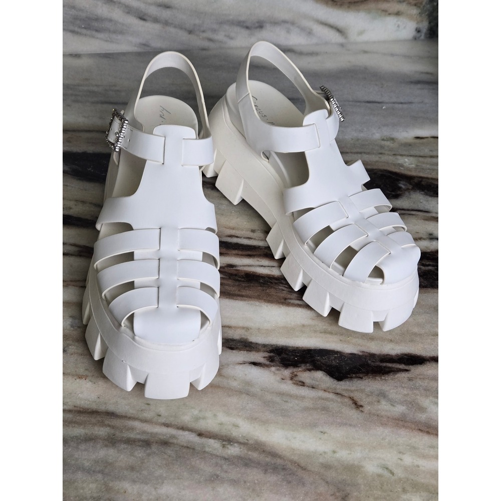 Circus NY Alyson White Platform Fisherman Sandals Rhinestone Buckle Womens 9